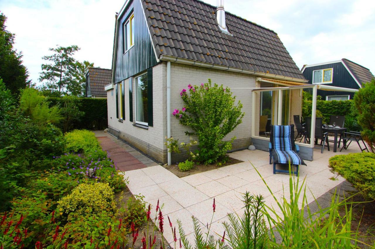 Bungalows - Bungalowpark Mooyeveld - Uniek Gelegen In De Duinen! Егмонт-Бинен Екстериор снимка