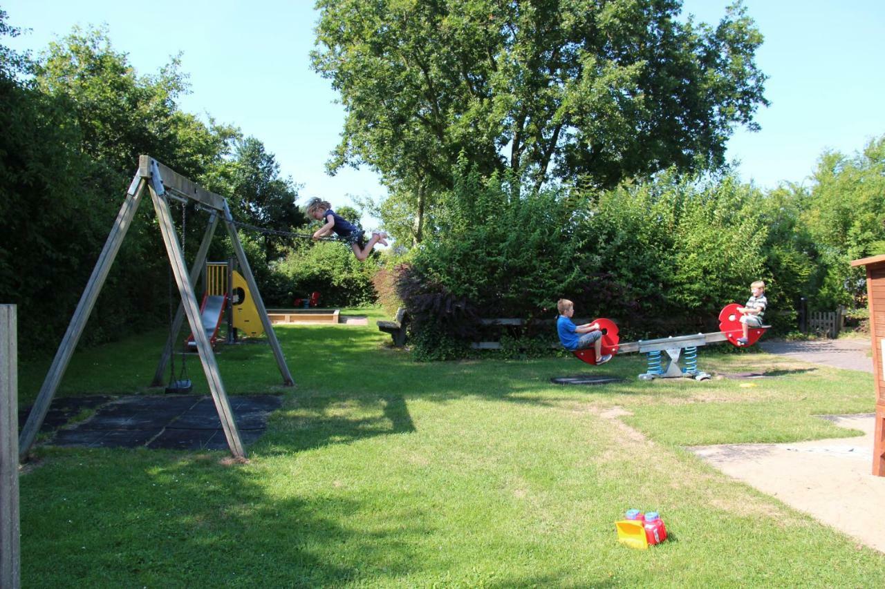 Bungalows - Bungalowpark Mooyeveld - Uniek Gelegen In De Duinen! Егмонт-Бинен Екстериор снимка